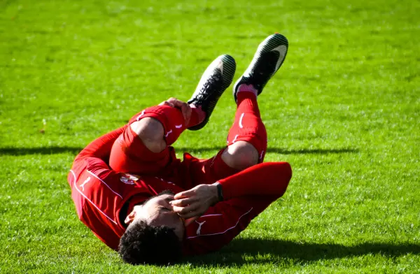 Lesiones-más-frecuentes-en-el-fútbol